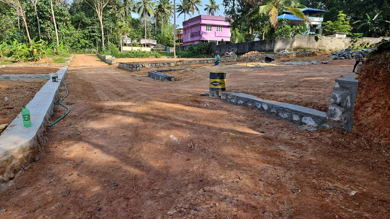 1.25 KM FROM VAVARA AMBALAM, 3 KM FROM TECHNOPARK PHASE 4, TCS AND SUNTECH — photo 1